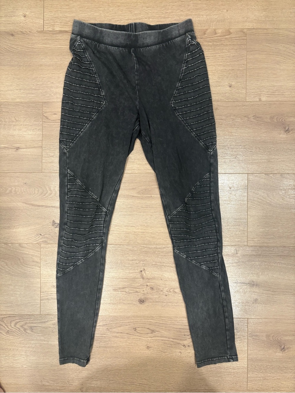 H&M charcoal textured leggings